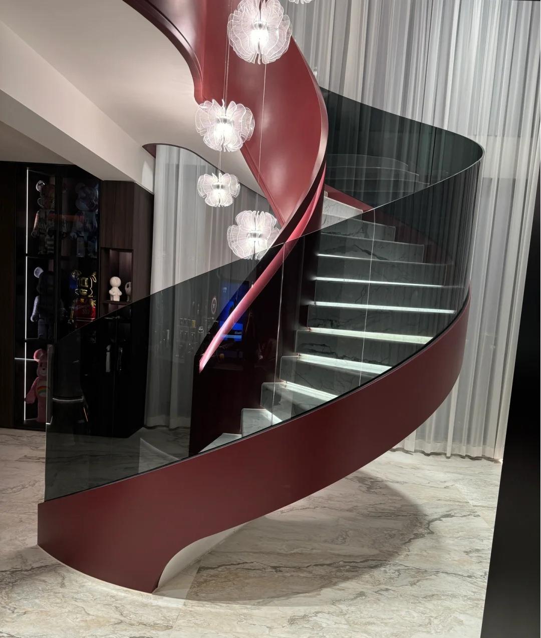 Luxury spiral indoor staircase with red color and black glass handrail -YBL-6 - Image 4