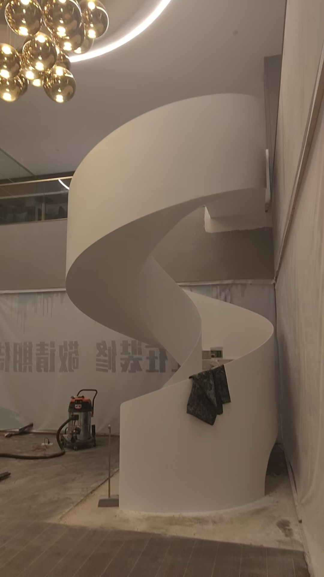 Luxury Spiral staircase for comercial space YBL-8